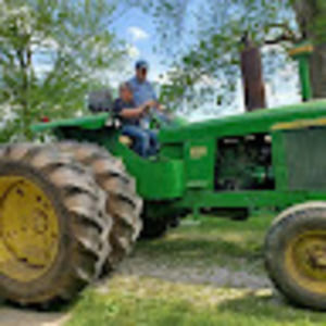 Meet your Posher, Carson